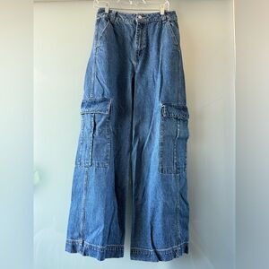Women's Wide Leg Cargo Jeans